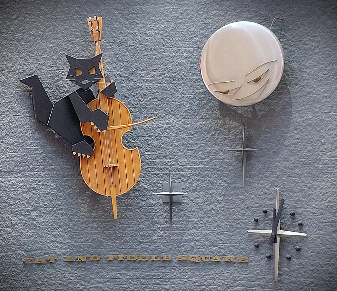 Cat & Fiddle Square Motif